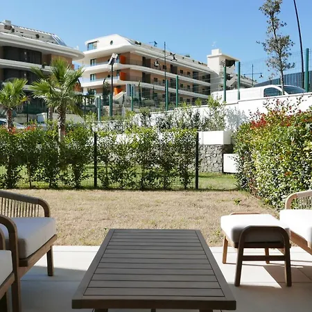 Lomas Apartment